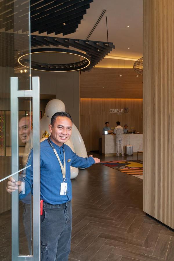 Triple Y Hotel Bangkok Exterior foto